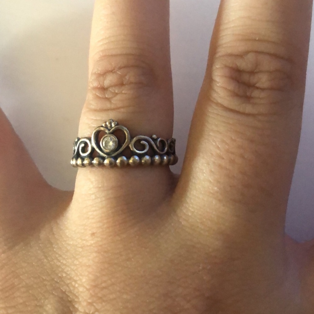 Pandora tiara ring